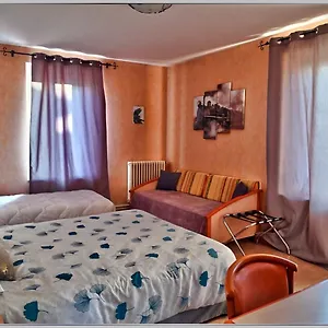 Le Logis Des Voyageurs Hotel